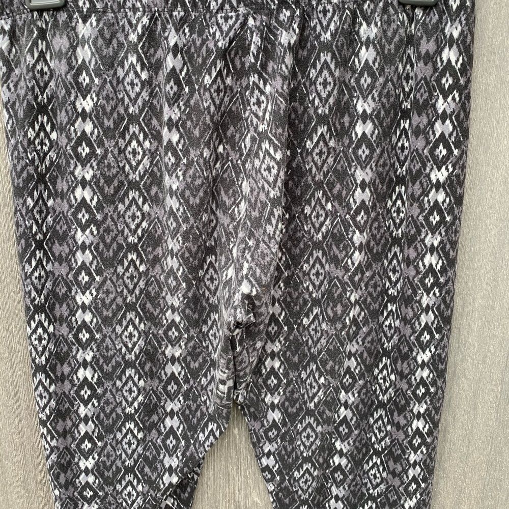 Pink Rose Pants - Picture 5 of 8